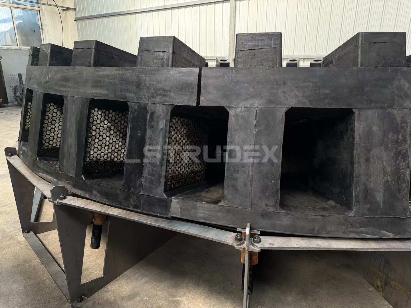 Revoluntionary Mill Liners With Superior Performance