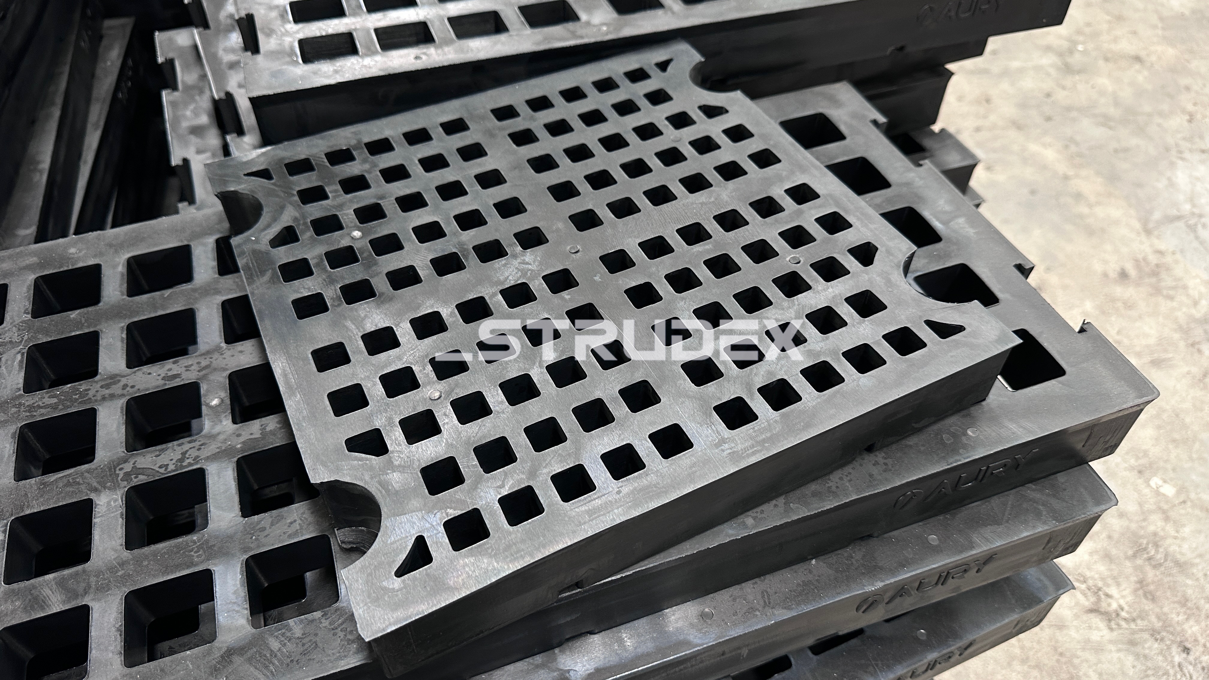 Rubber Screen Panels for Mining Industry