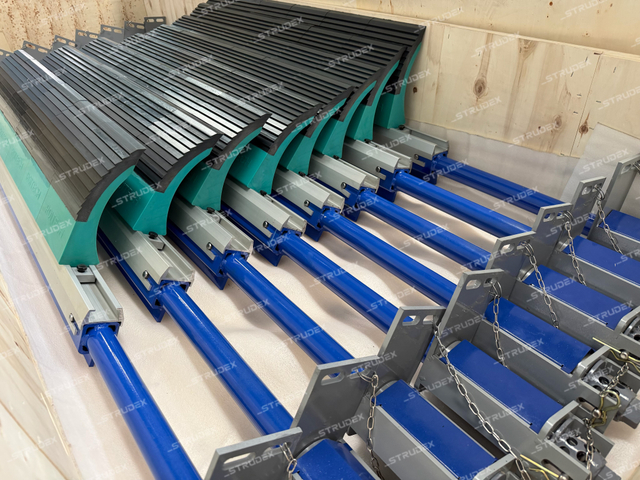 Strudex Dual-Hardness Belt Cleaner: Superior Cleaning for Sticky Material Without Belt Damage